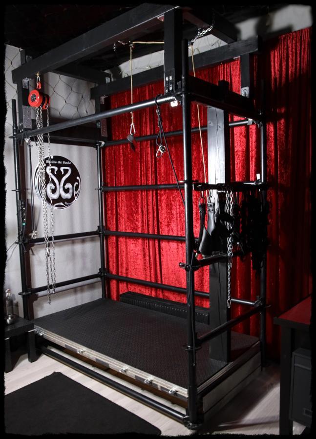 DOMINA STUDIO